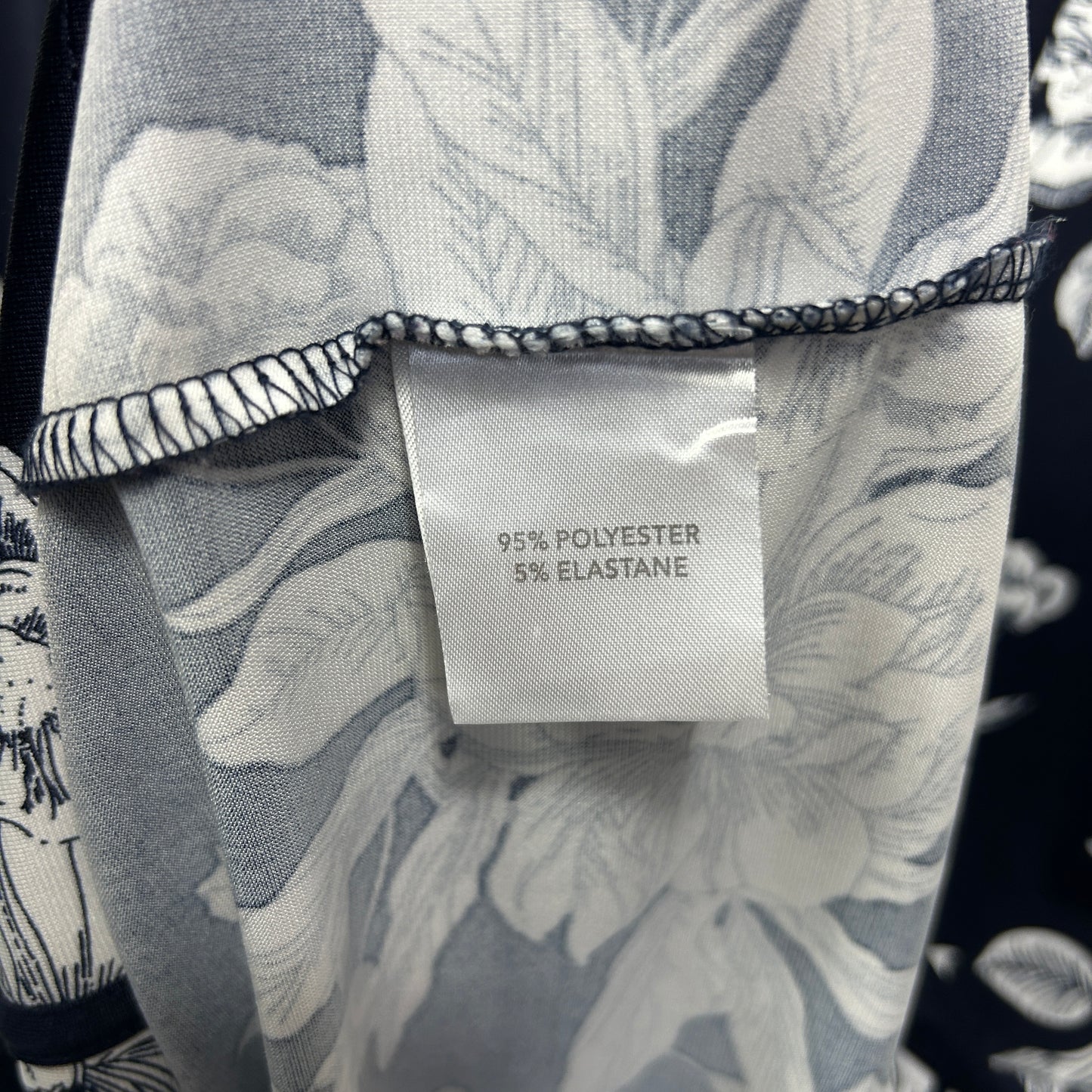 Millers Dress Size 16 Sleeveless Navy White Floral