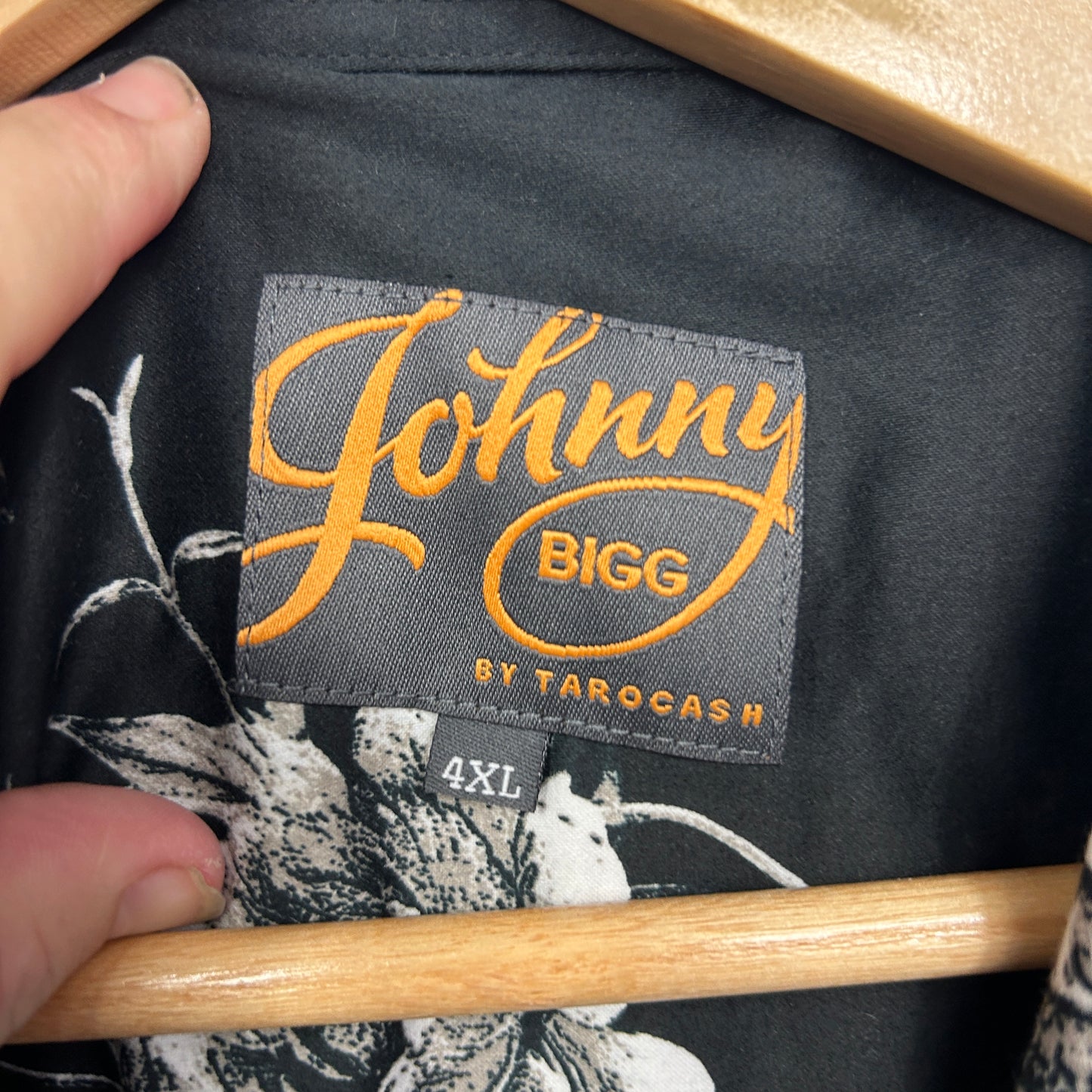 Johnny Bigg Shirt Size 4XL Black Floral Short Sleeve