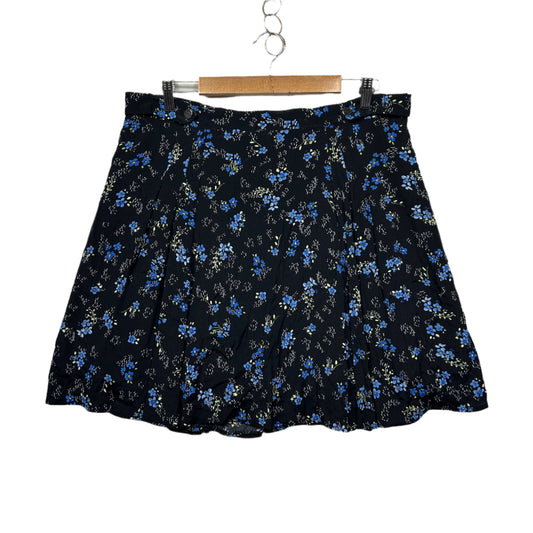 City Chic Mini Skirt Size 14 XS Plus Black Floral