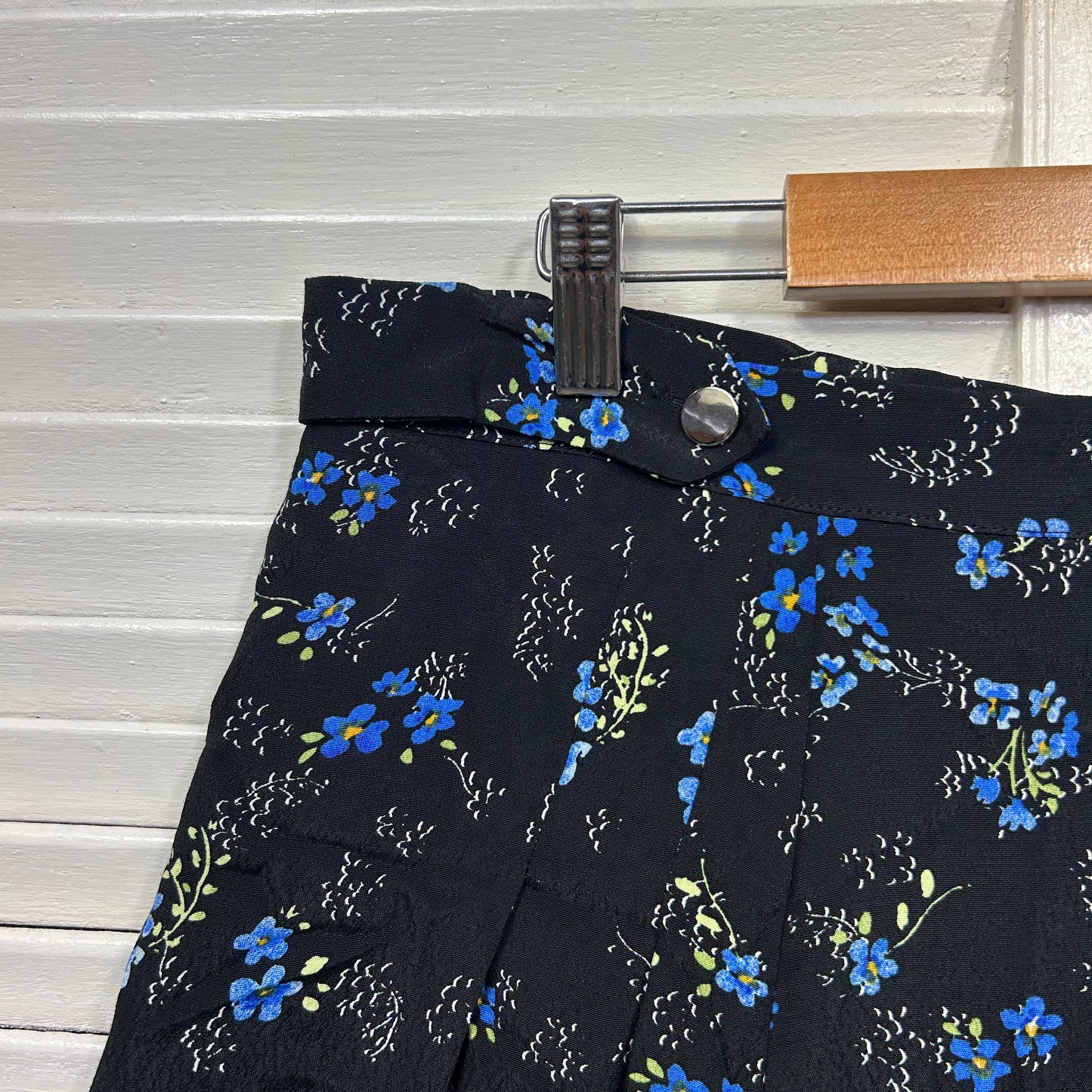 City Chic Mini Skirt Size 14 XS Plus Black Floral