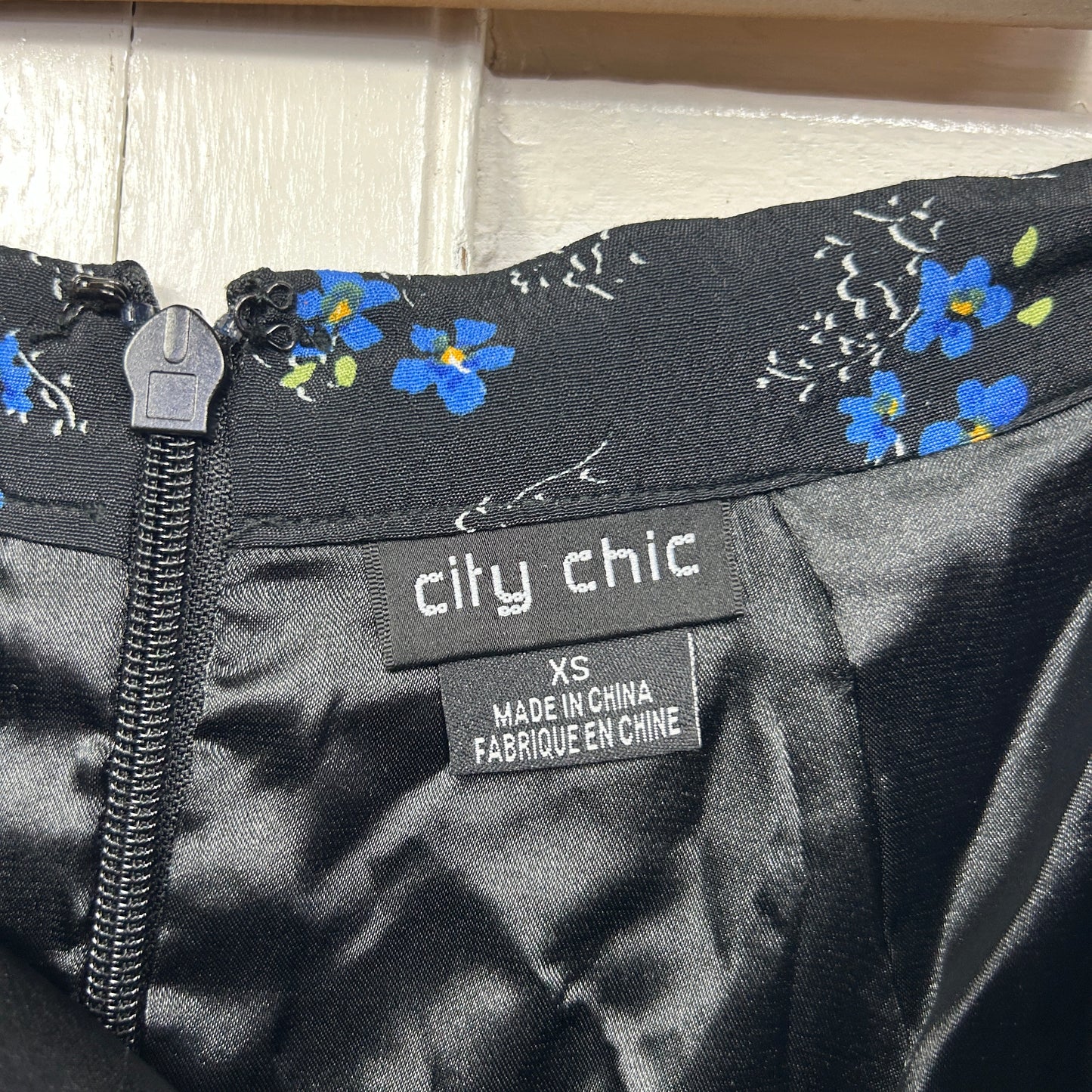 City Chic Mini Skirt Size 14 XS Plus Black Floral