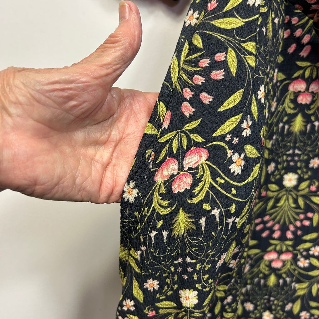 Vine Apparel Black Floral Dress - Size 14