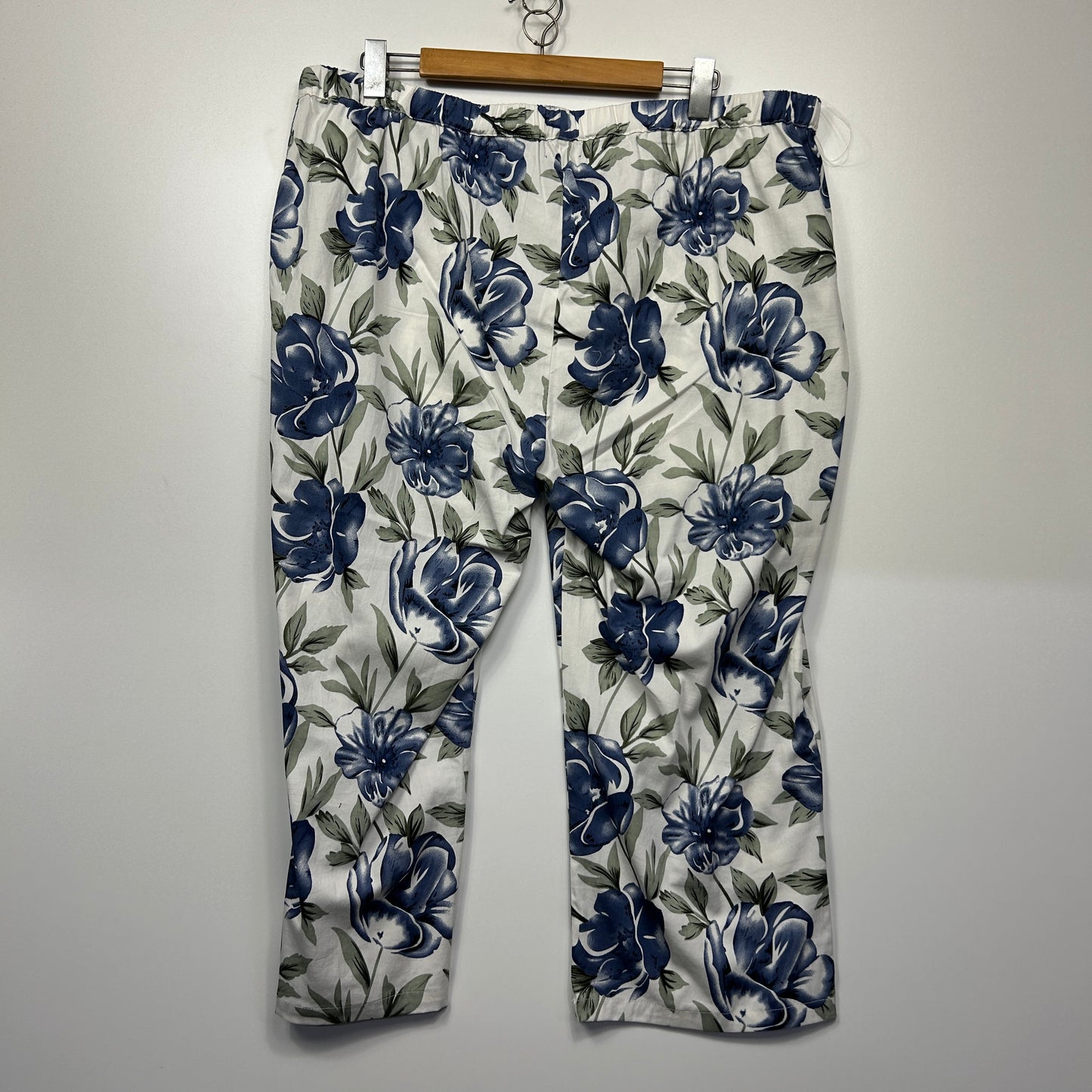 New Cordelia St 3/4 Pant Size 22 Multicoloured Cropped Floral