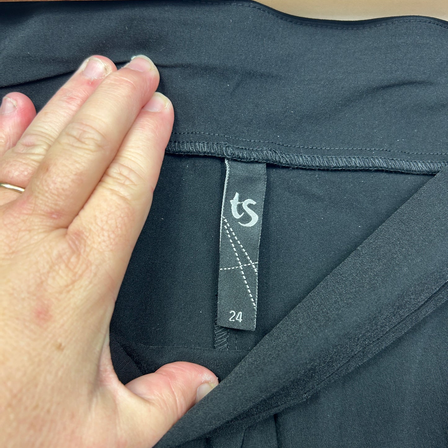 Taking Shape Shorts Size 24 Black Pull On