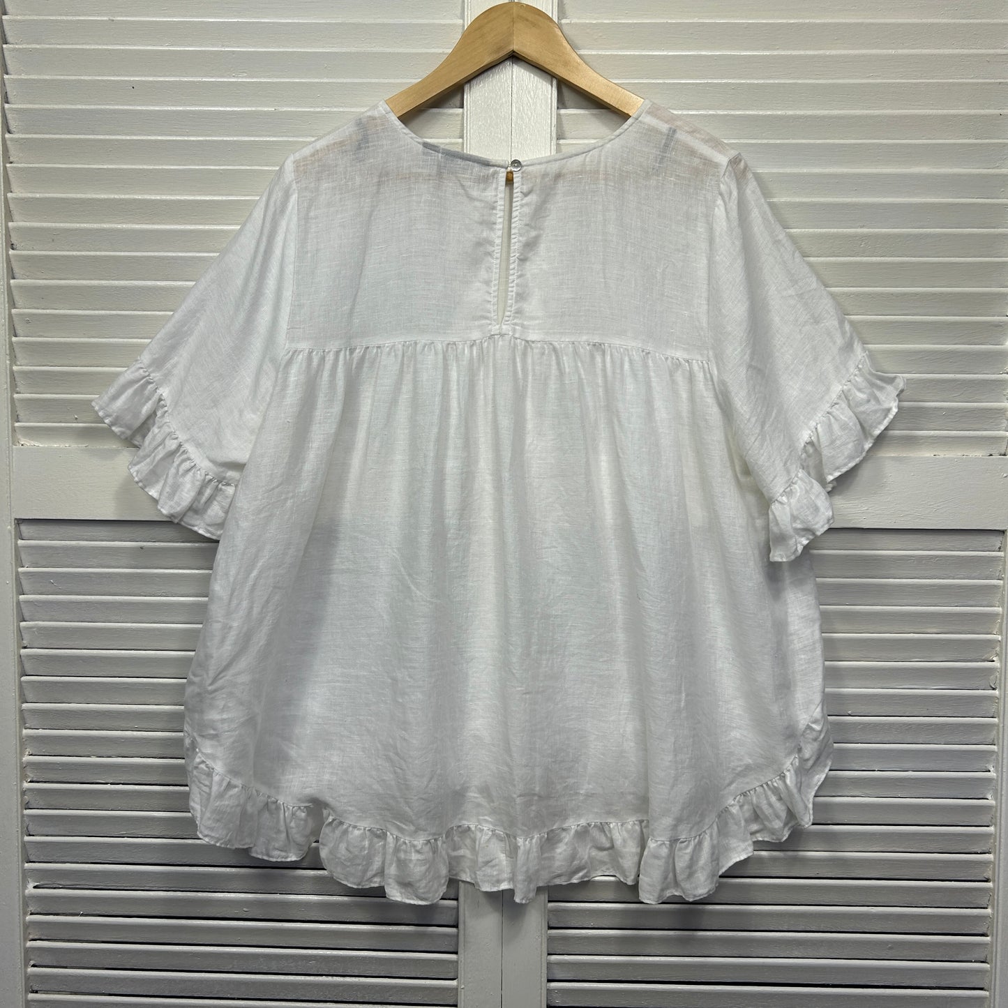 Sussan Linen Top Size 14 White Ruffle Short Sleeve