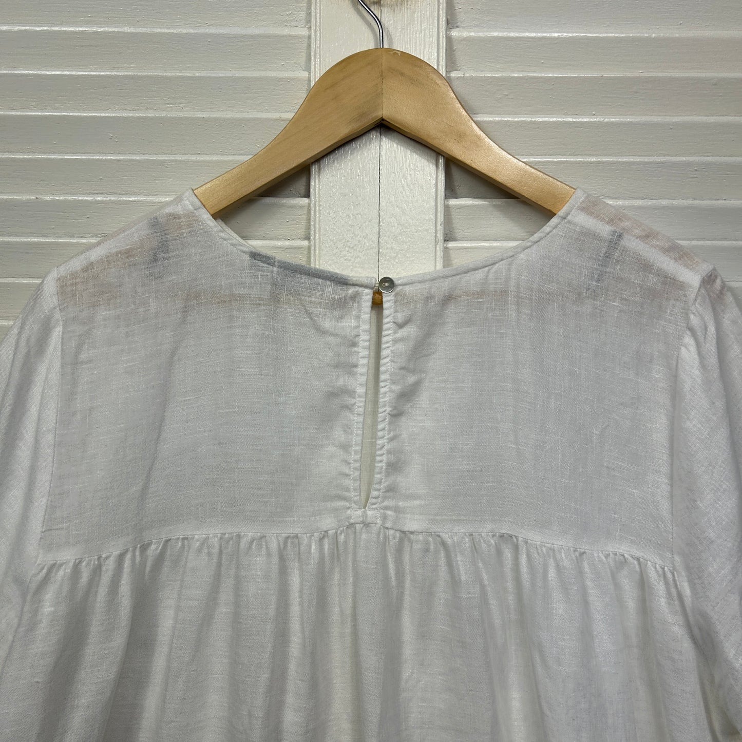Sussan Linen Top Size 14 White Ruffle Short Sleeve