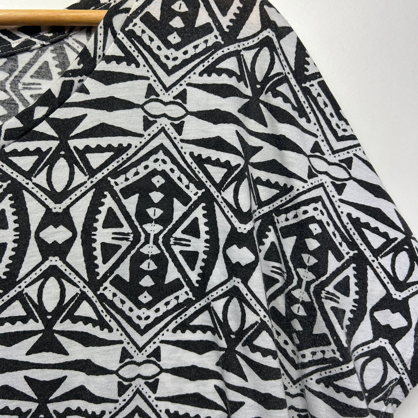 Edited Top Size 20 Black White Short Sleeve Viscose Blend