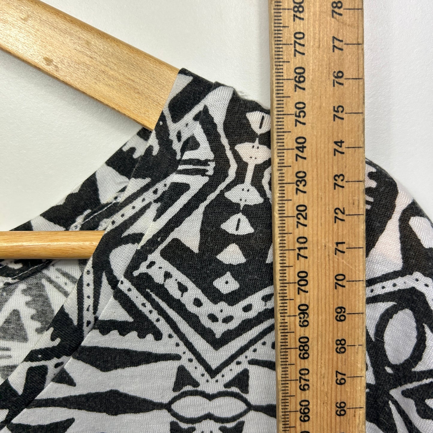 Edited Top Size 20 Black White Short Sleeve Viscose Blend