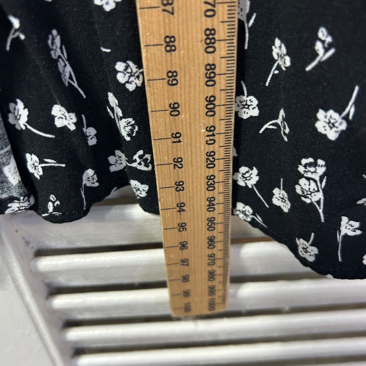 City Chic Dress Size 14 Black White Floral Short Sleeve