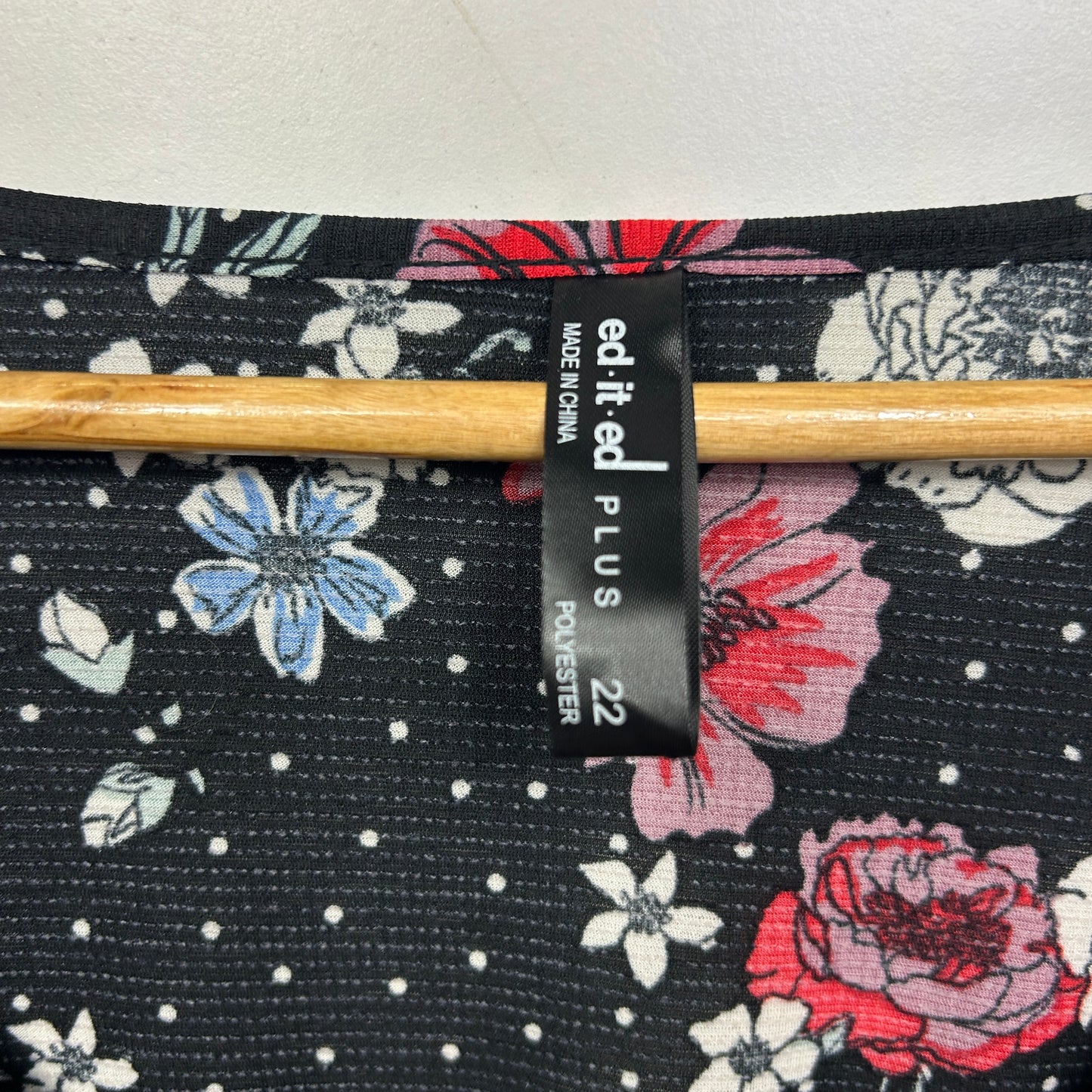 Edited Top Size 22 Black Floral 3/4 Sleeve
