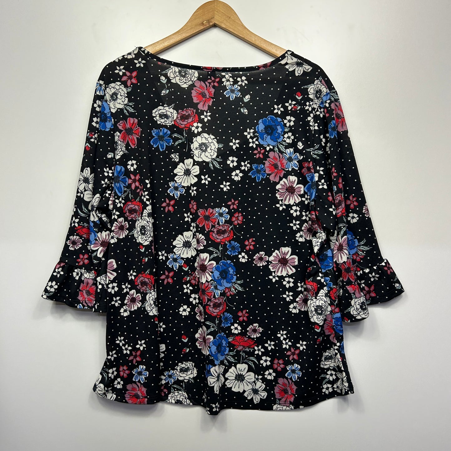 Edited Top Size 22 Black Floral 3/4 Sleeve