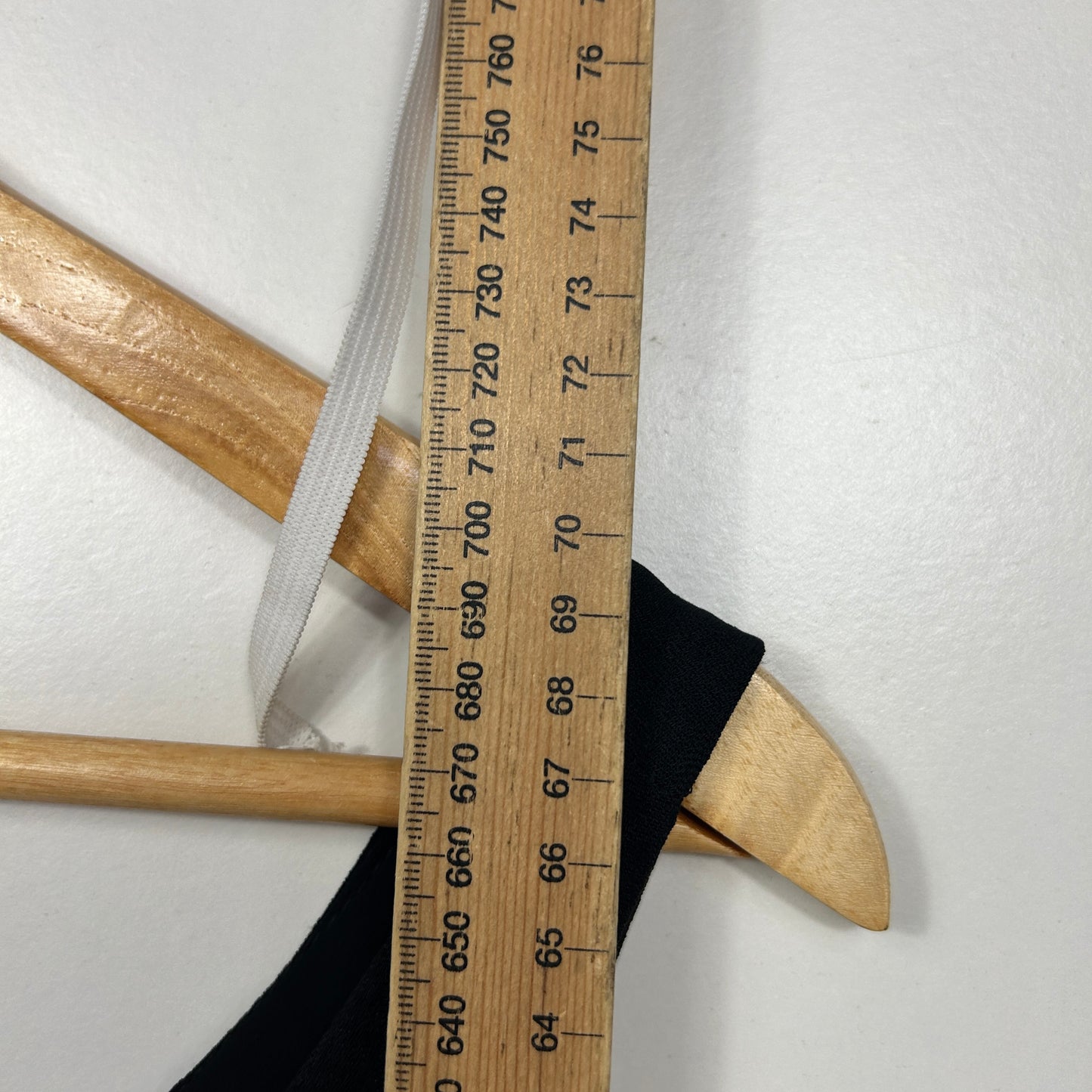 Anko Black Sleeveless V-Neck Tank - Size 16