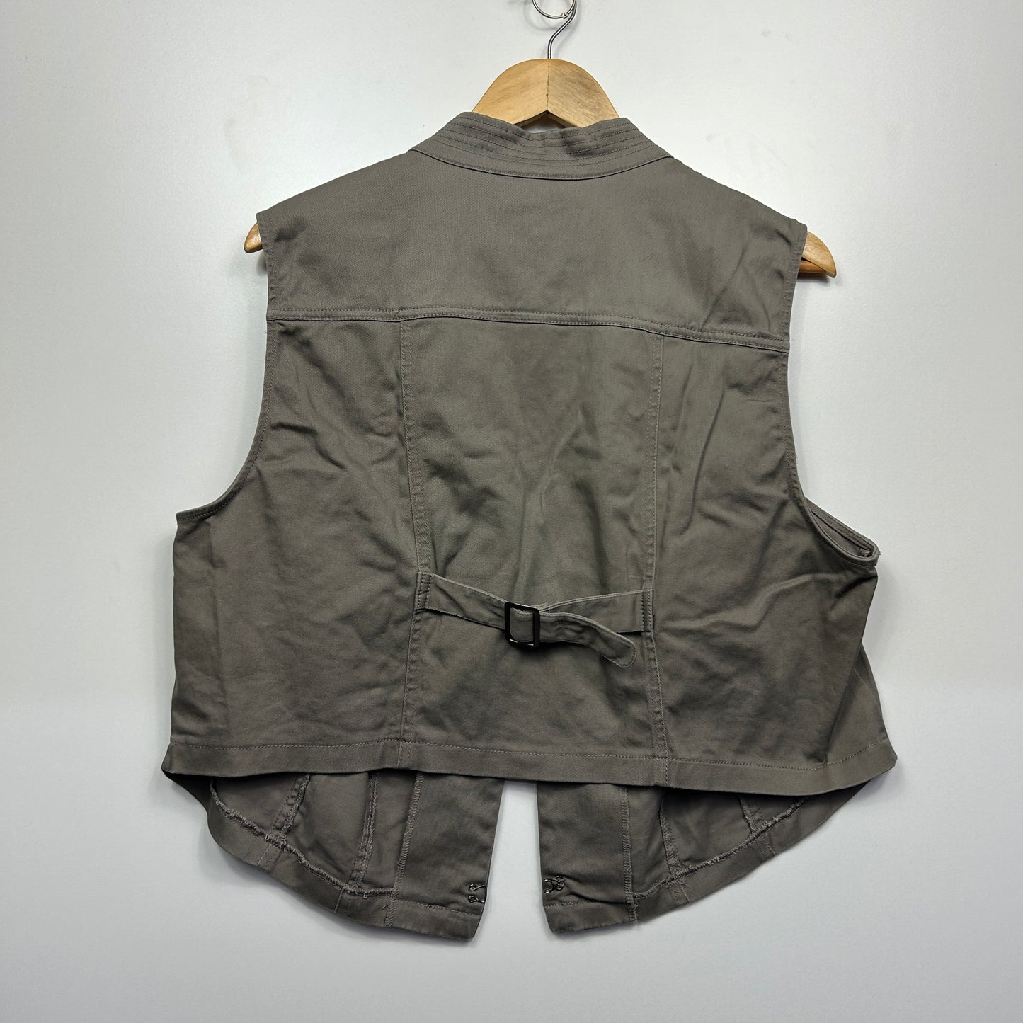 Autograph Vest Size 18 Sleeveless Cropped