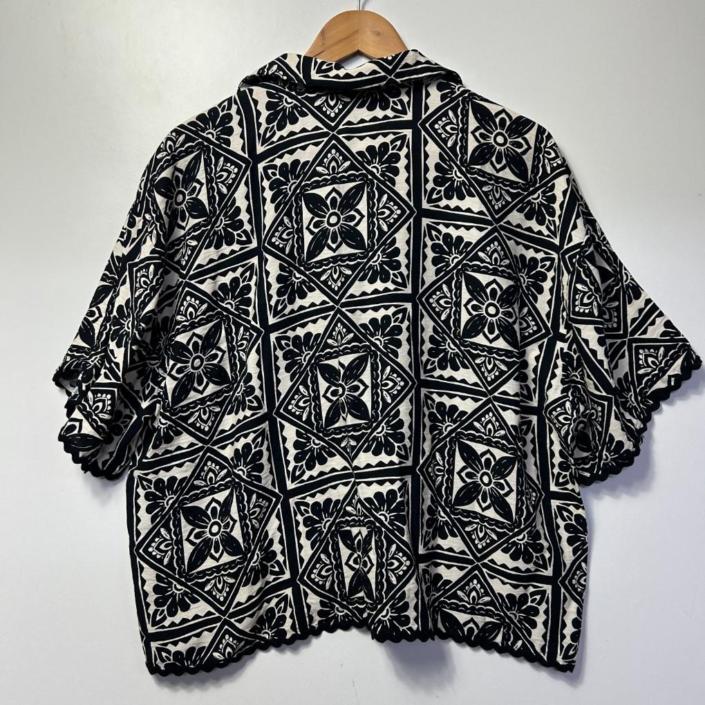 Sportsgirl Black & White Print Shirt - Size 16