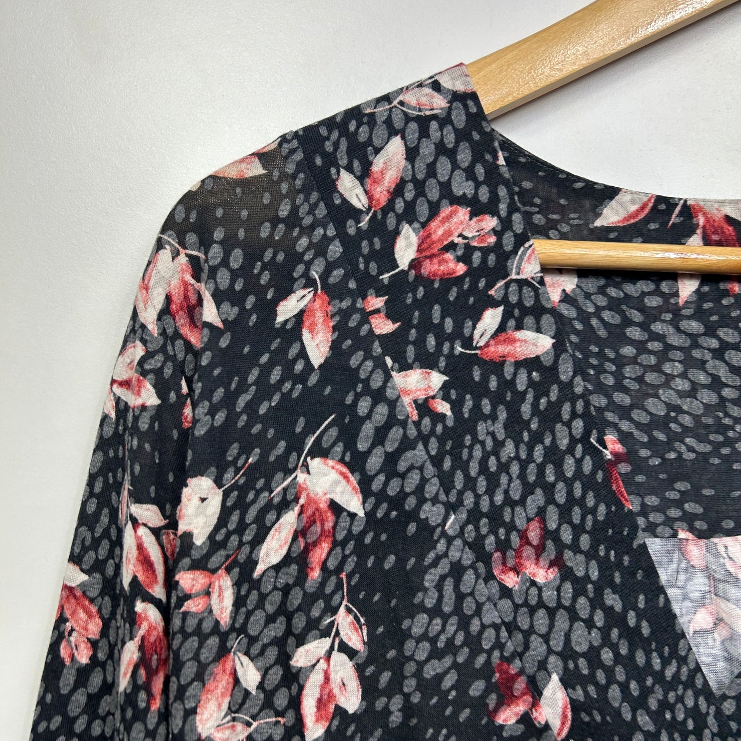 Regatta Curve Top 20 Black Long Sleeve Floral