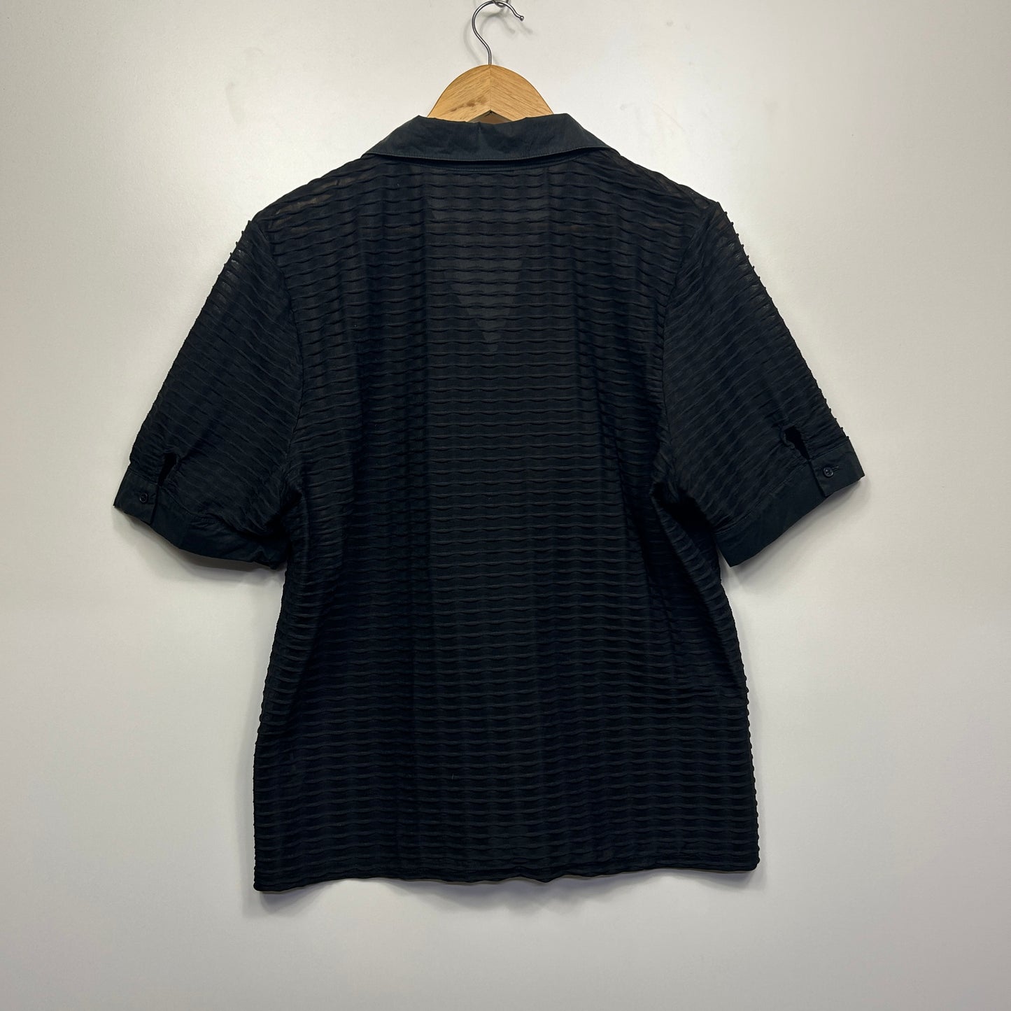 Wombat Top Size 16 18 3XL Black Short Sleeve Button Up Ribbed
