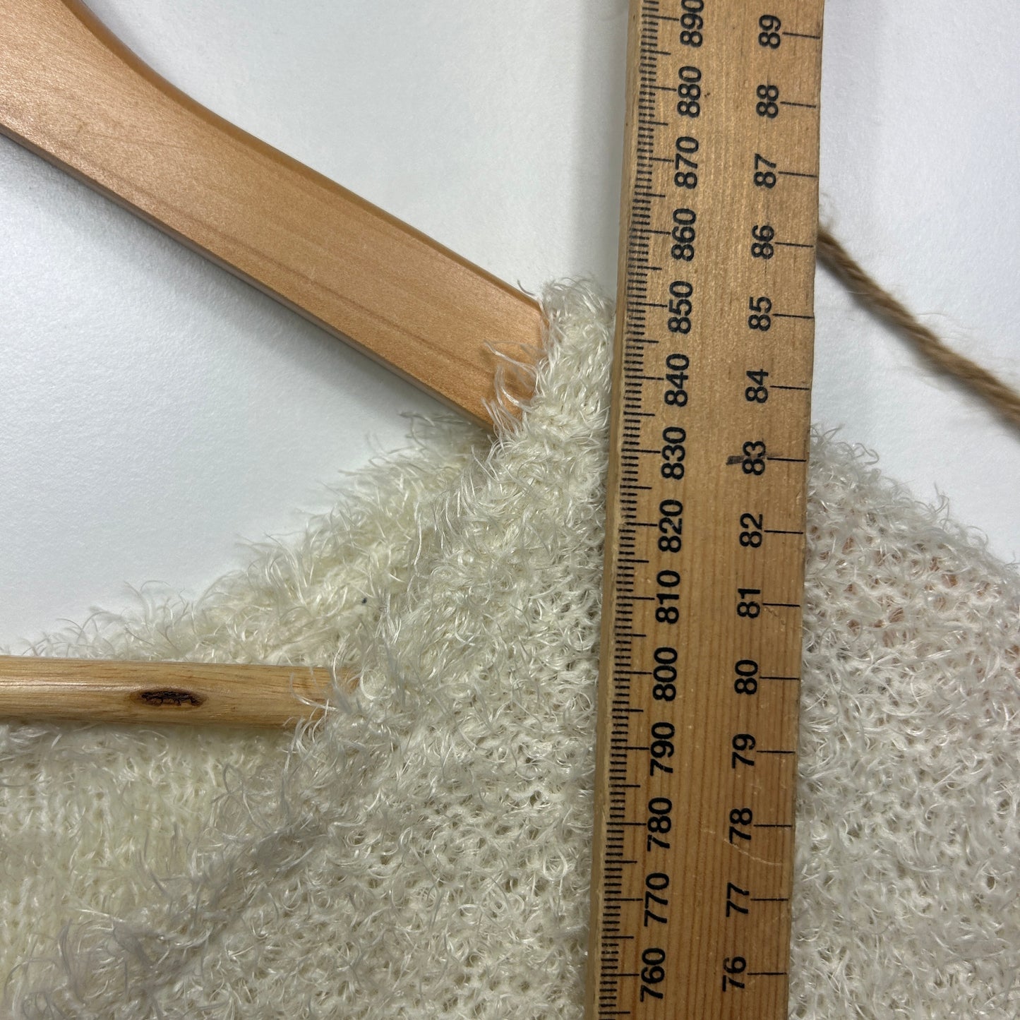 Autograph Jumpers Size 20 Large Plus Cream Fluffy
