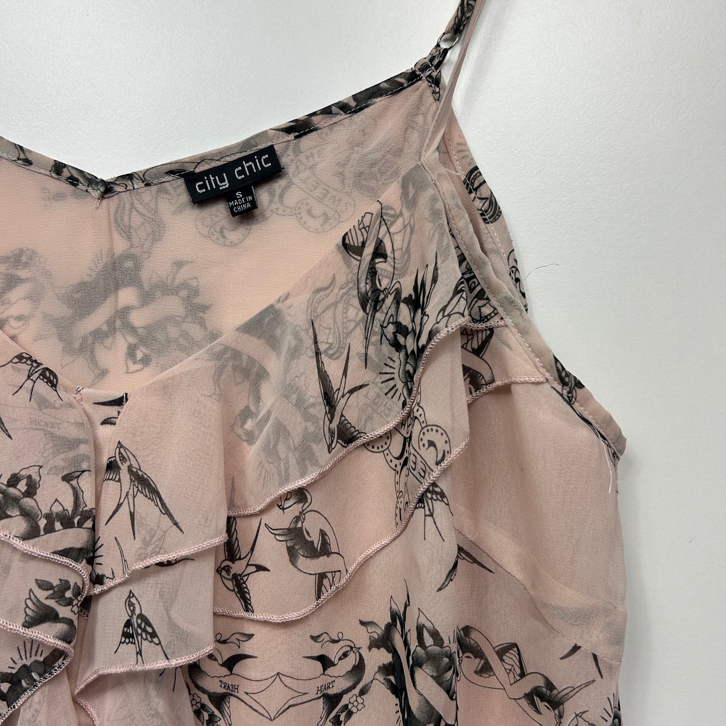 City Chic Top Size 14 16 Small Plus Pink Floral Sleeveless