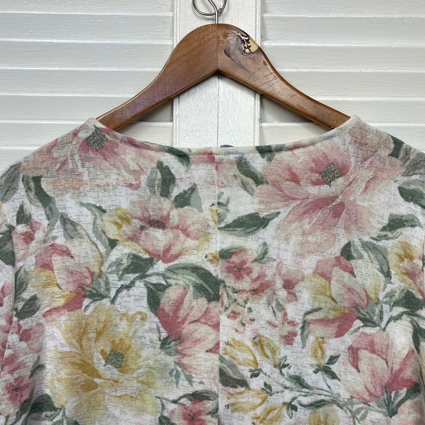 Katies Top Size 16 XL White Floral Long Sleeve