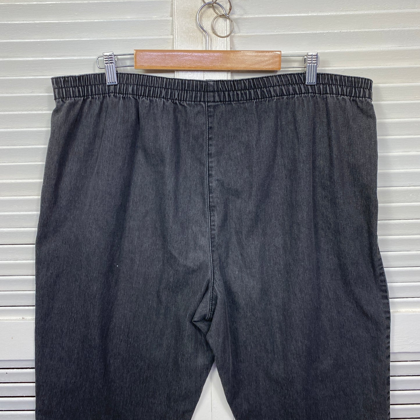 Millers Denim Cropped Pants Size 18 Grey Black Pockets