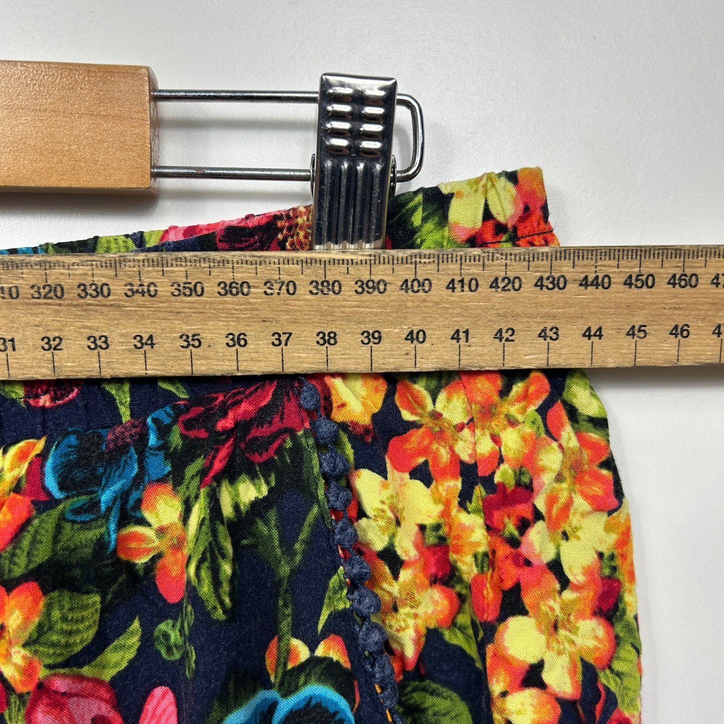 Millers Cropped Pants Size 16 Multicoloured Floral Pockets