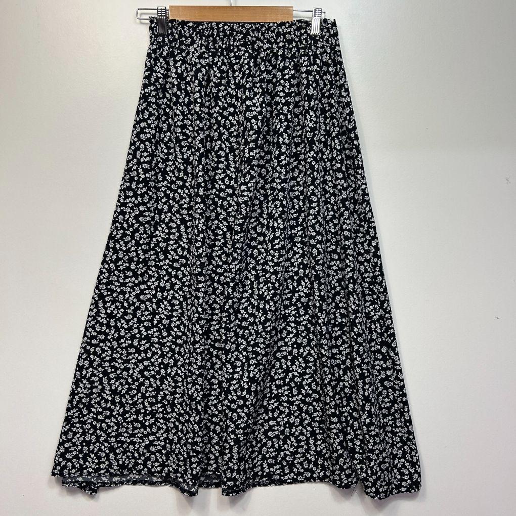 Shein Black Floral Skirt - Size L