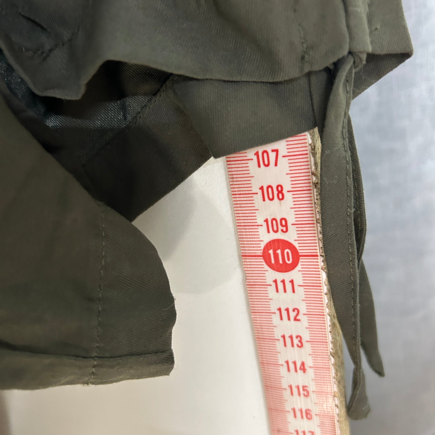 Arna York Pants Size 26 28 Olive Green Cargo Pockets Ruched Leg New