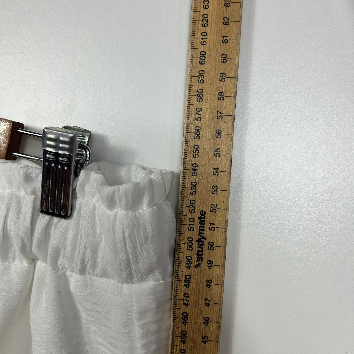 Emery Rose White Textured Shorts - Size 1XL