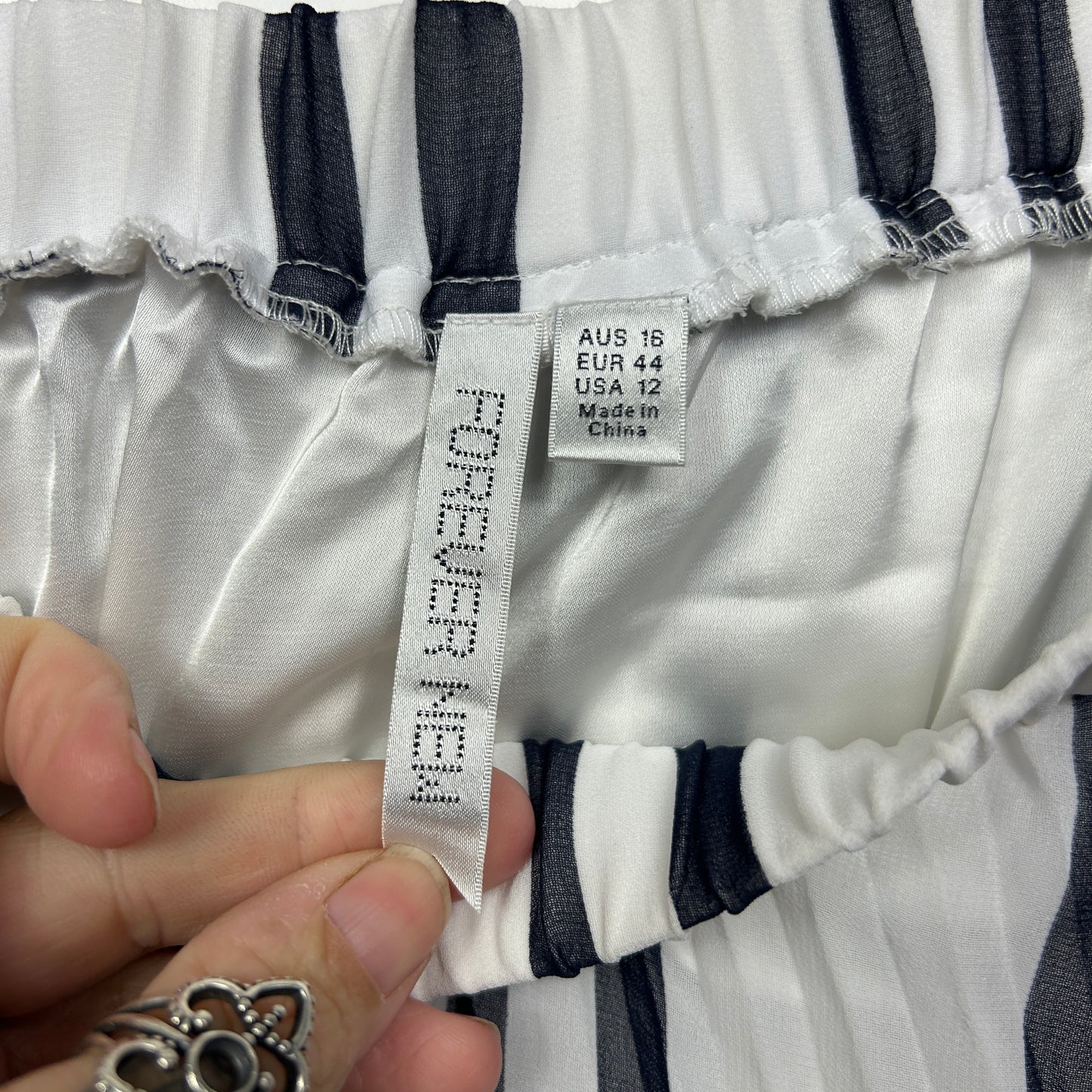 Forever New Skirts Size 16 White Striped Sheer Overlay