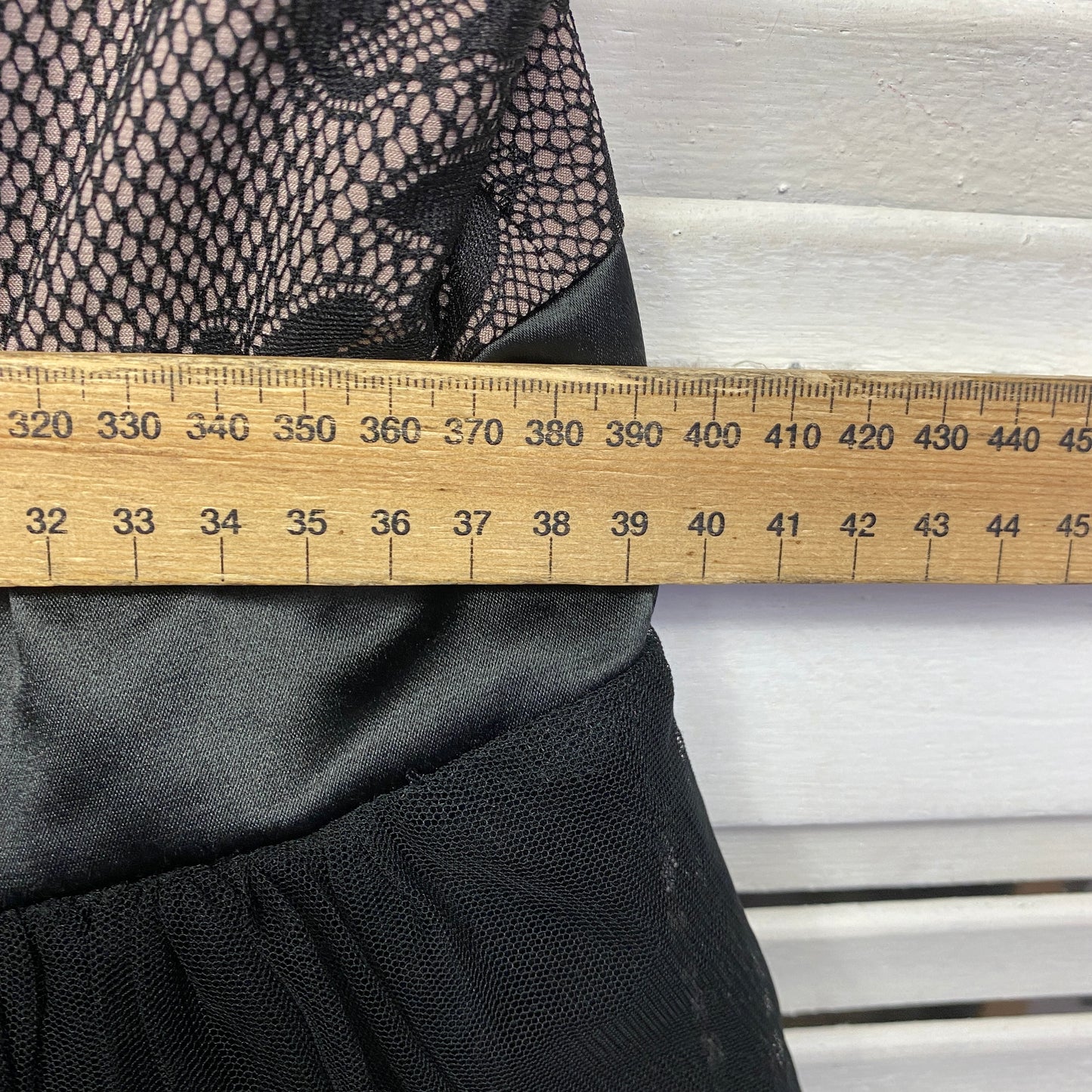 Review Dress Size 14 Black Sleeveless Cocktail Lace Overlay