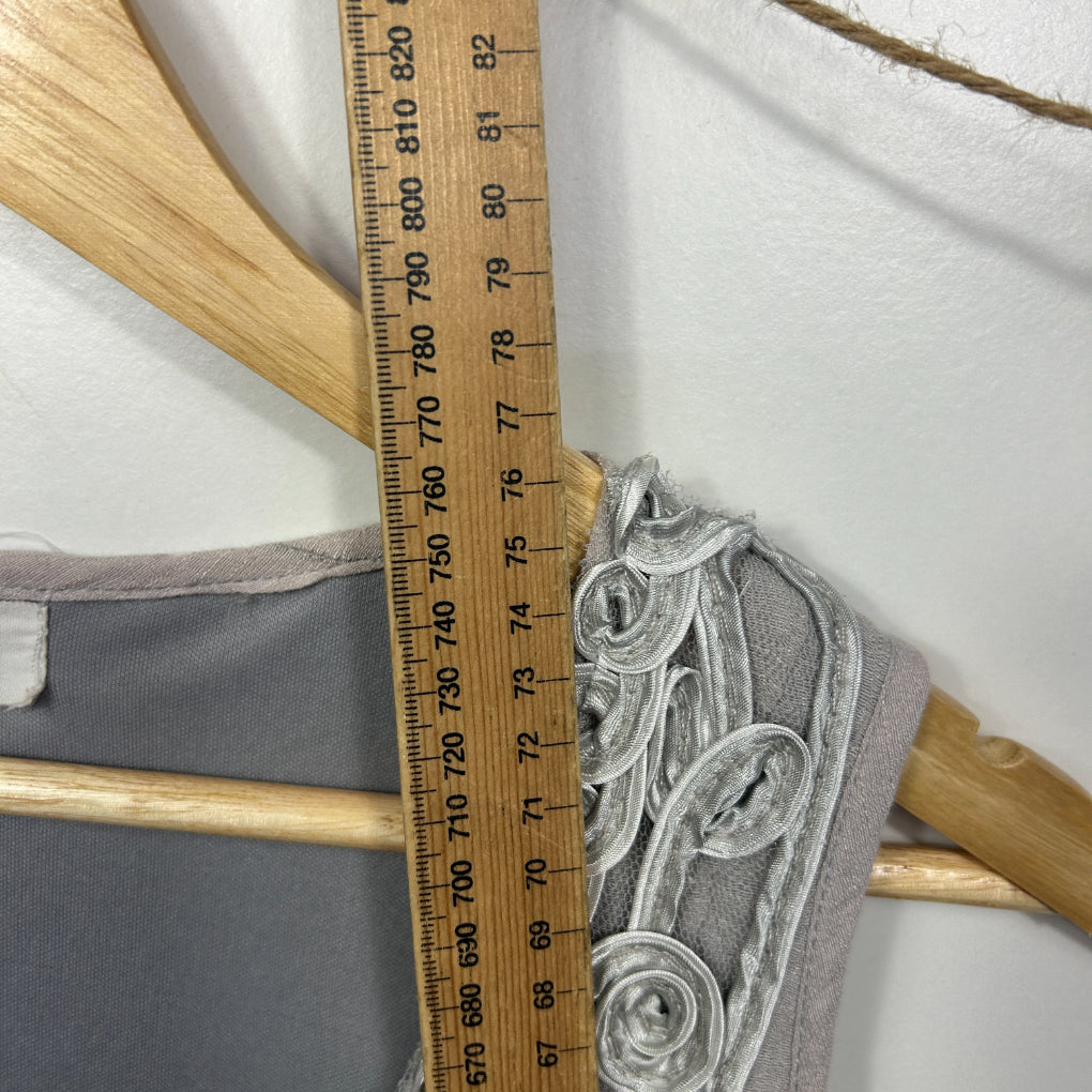 Virtuelle Grey Sleeveless Embroidered Top - Size 12