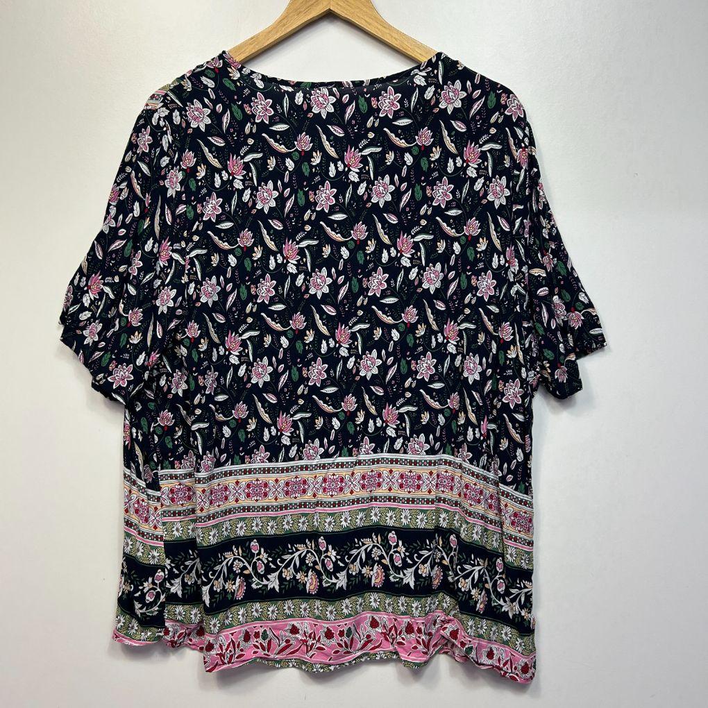 Emery Rose Black Floral Top - Size 4XL