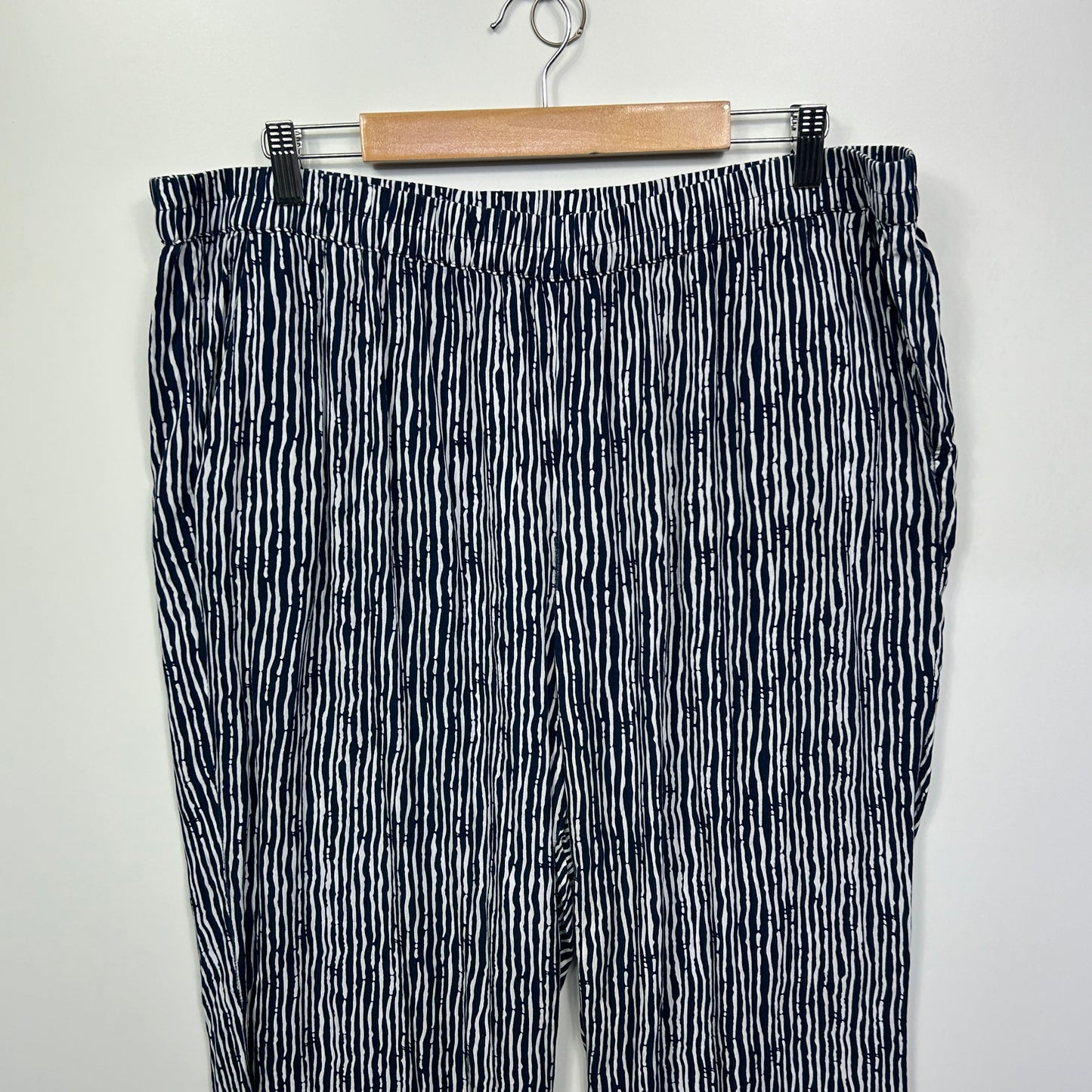 Cordelia St Pants Size 20 Navy White Pockets Elastic Waist
