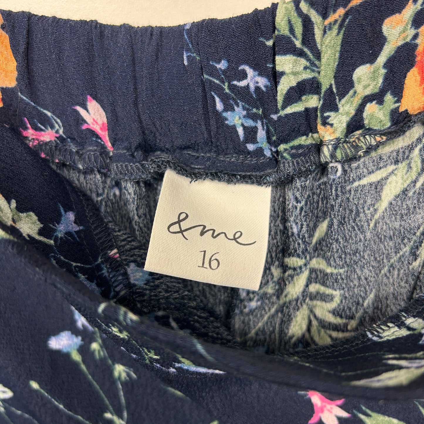 & me Pants Size 16 Blue Floral Viscose