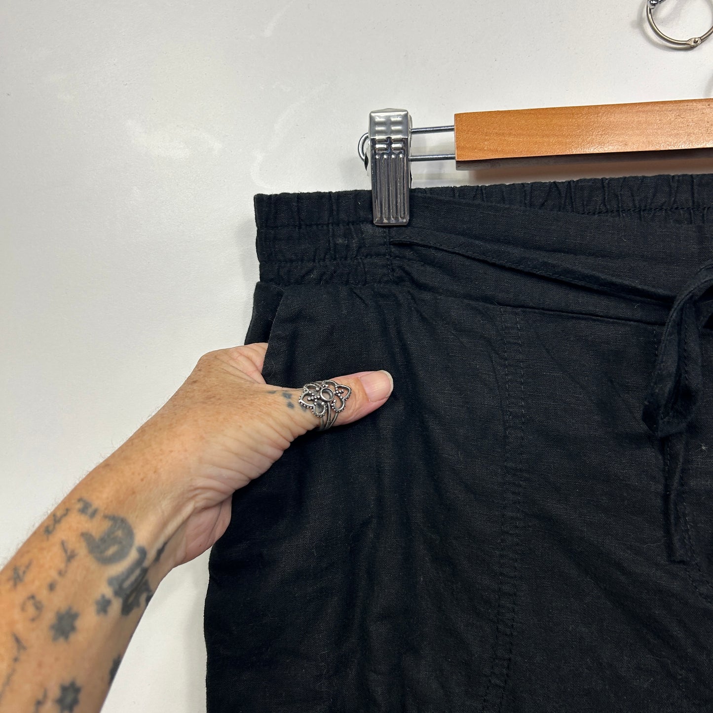 Katies Linen Blend Pants Size 14 Black Pockets
