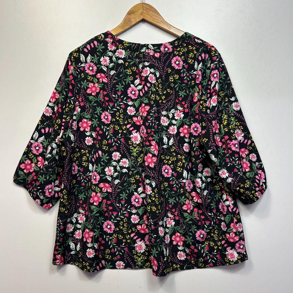 BloomChic Black Floral Top - Size 18/20
