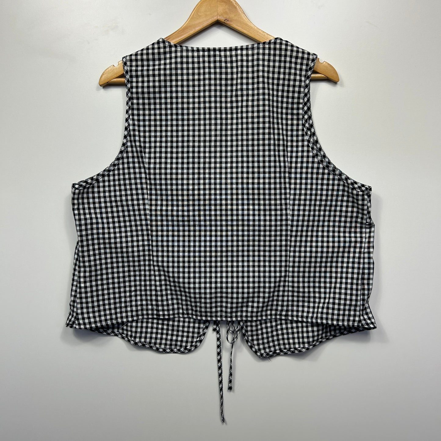 Shein Curve Top Size 3XL 16 18 Black White Gingham Check Sleeveless Front Tie