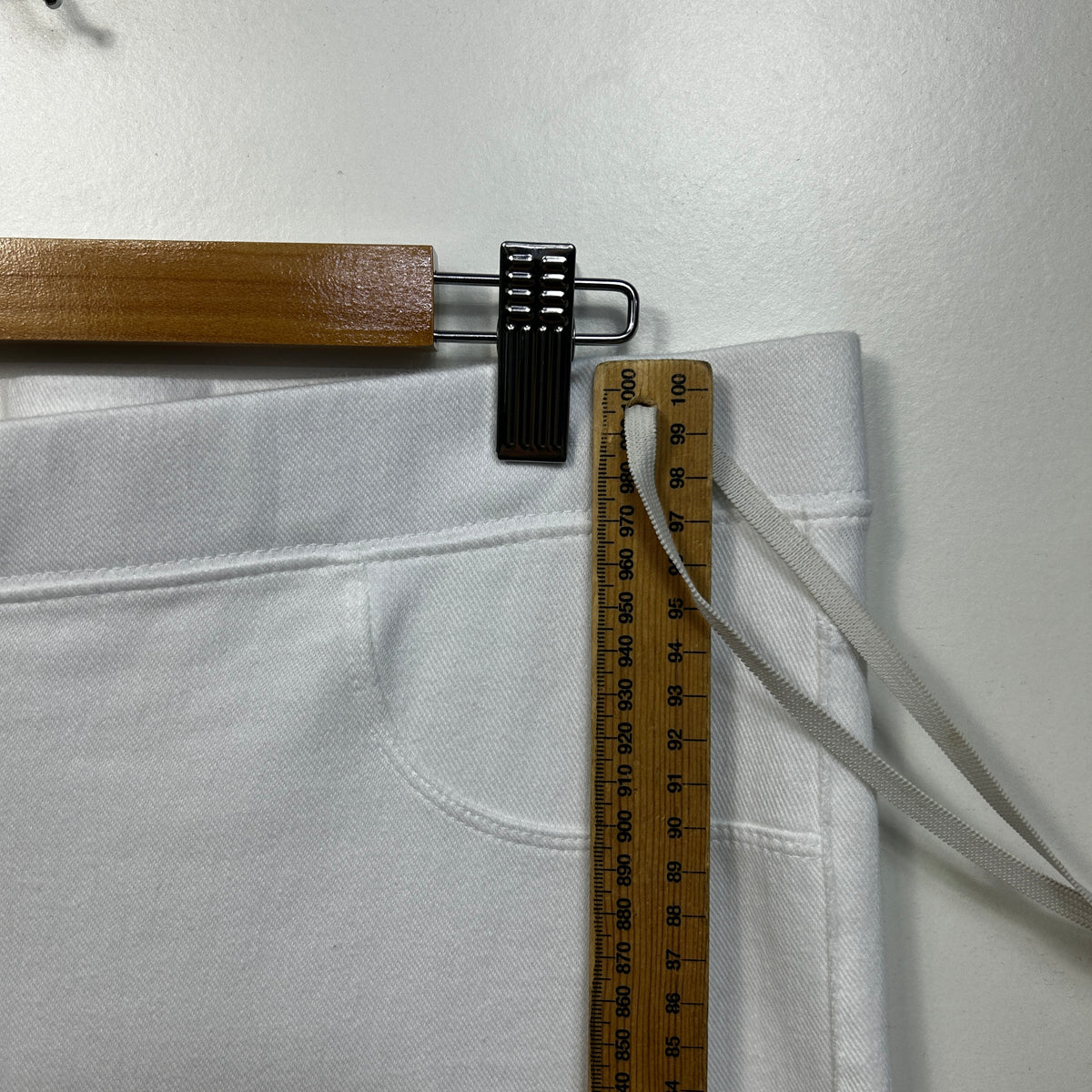 White Pants - Size 16/18?