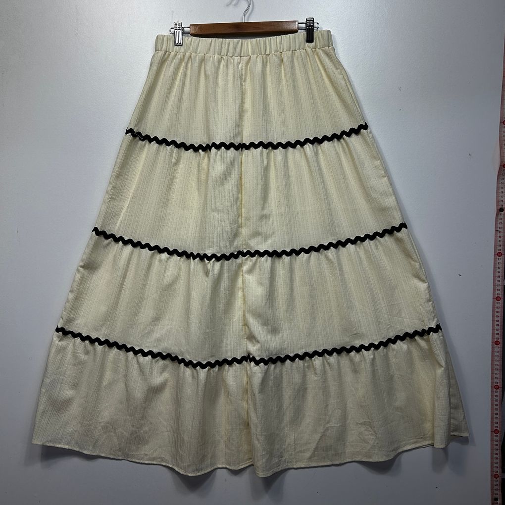 Shein Cream Skirt - Size XL