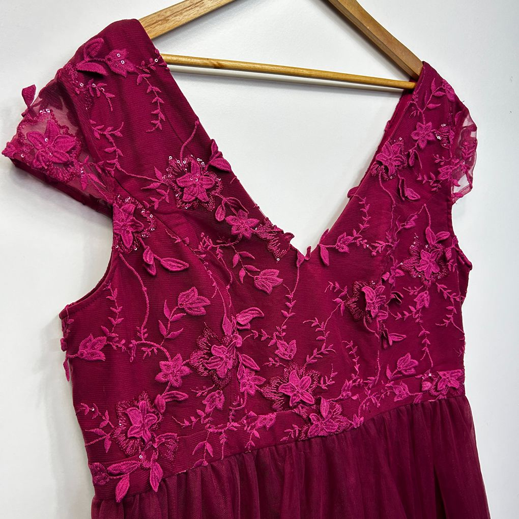 Formal Burgundy Lace Dress - Size 22