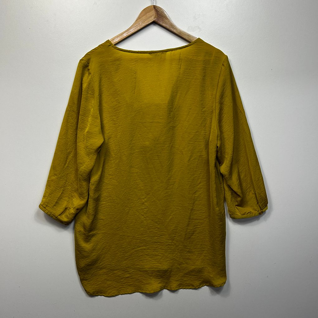 Suzanne Grae 3/4 Sleeve Top - Size 14