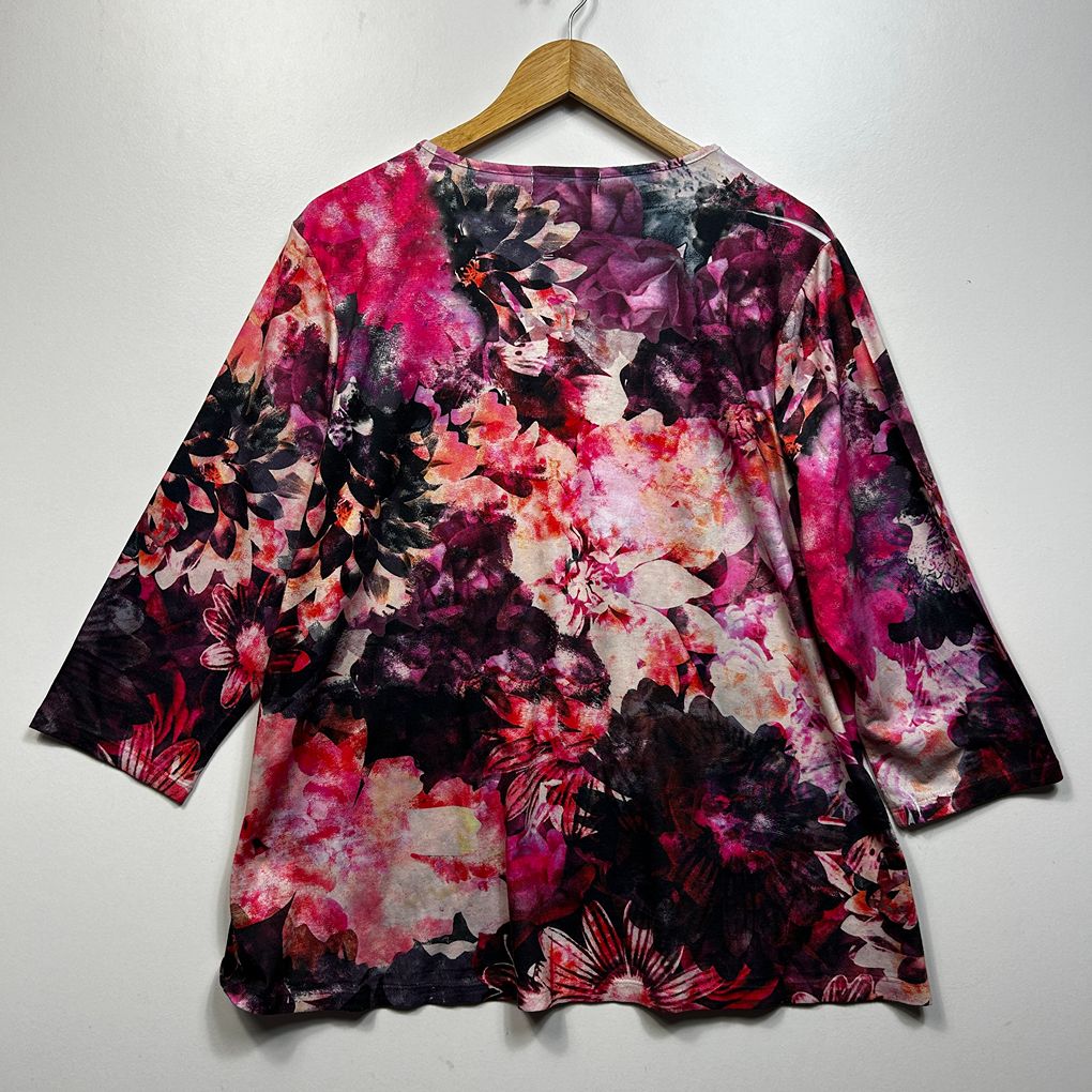 Millers Pink Floral Embellished 3/4 Sleeve Top - Size 20