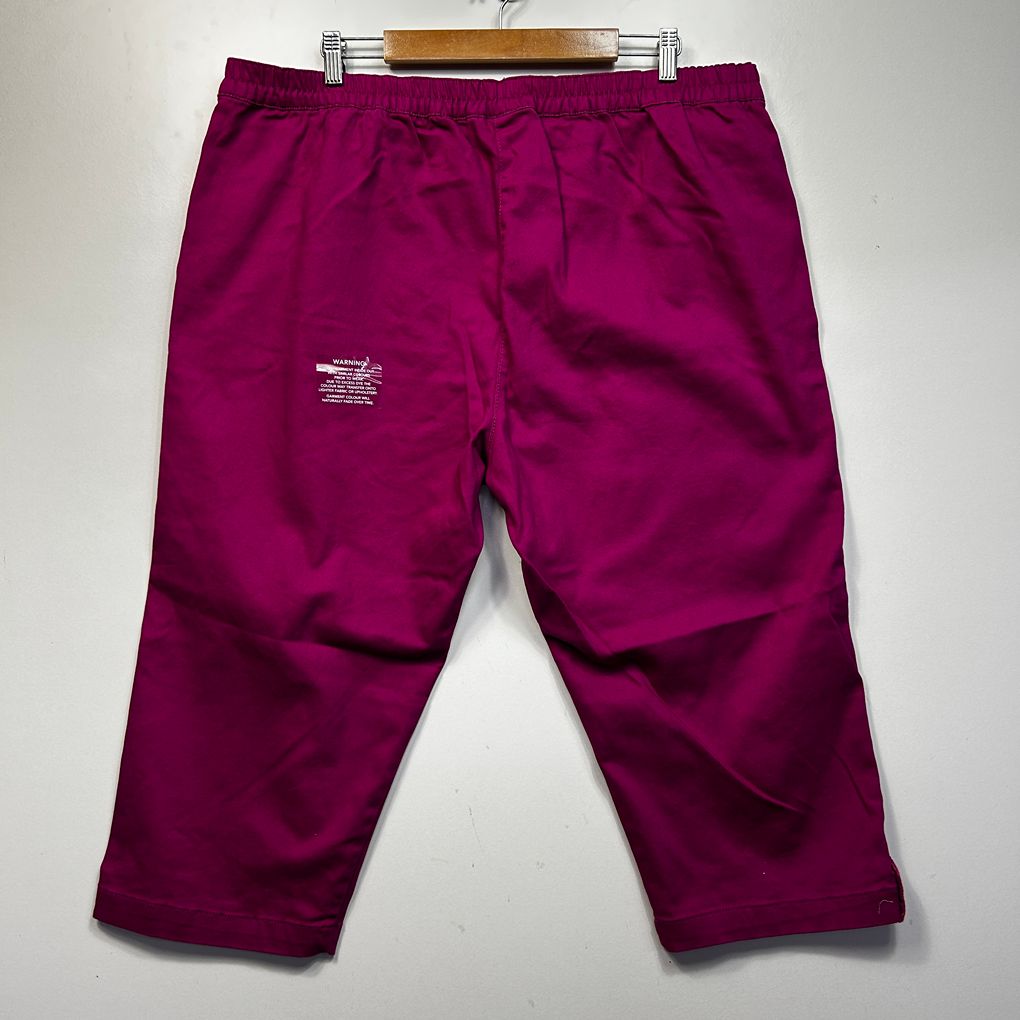 Millers Magenta Cotton Cropped Pants - Size 22
