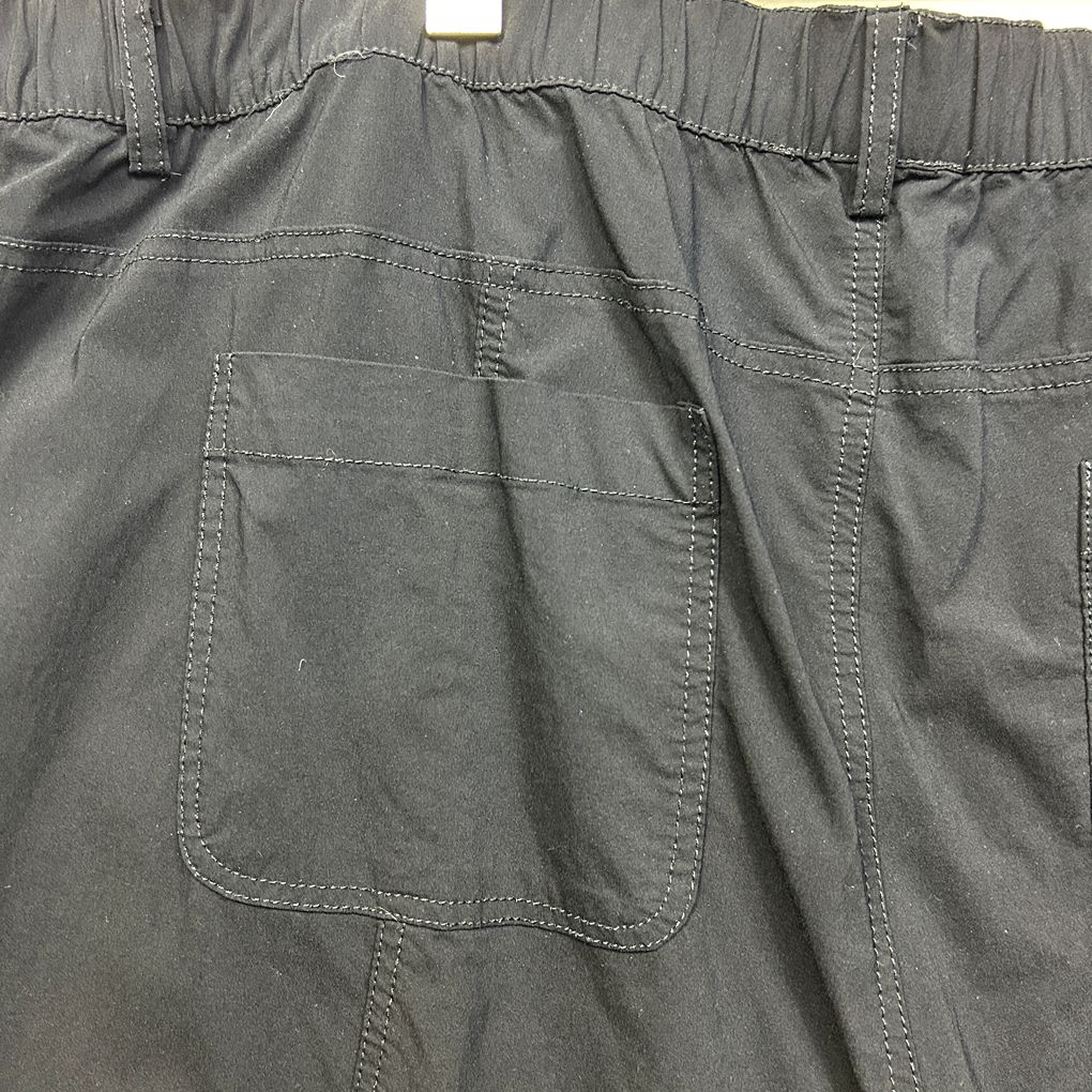 Virtuelle Black Cropped Cargo Pants - Size 24