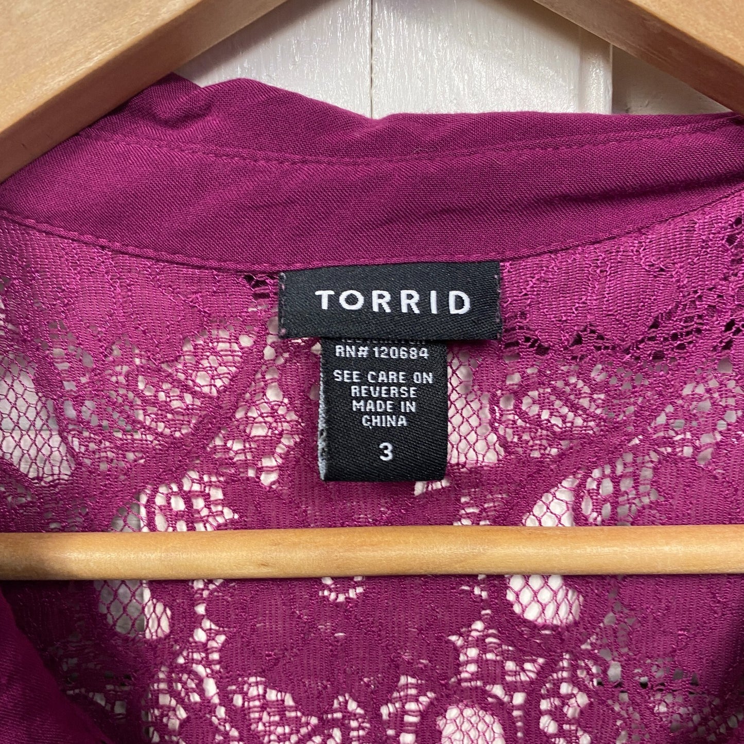 Torrid Top Size 3 20 22 18 Pink Lace Trim Sleeveless