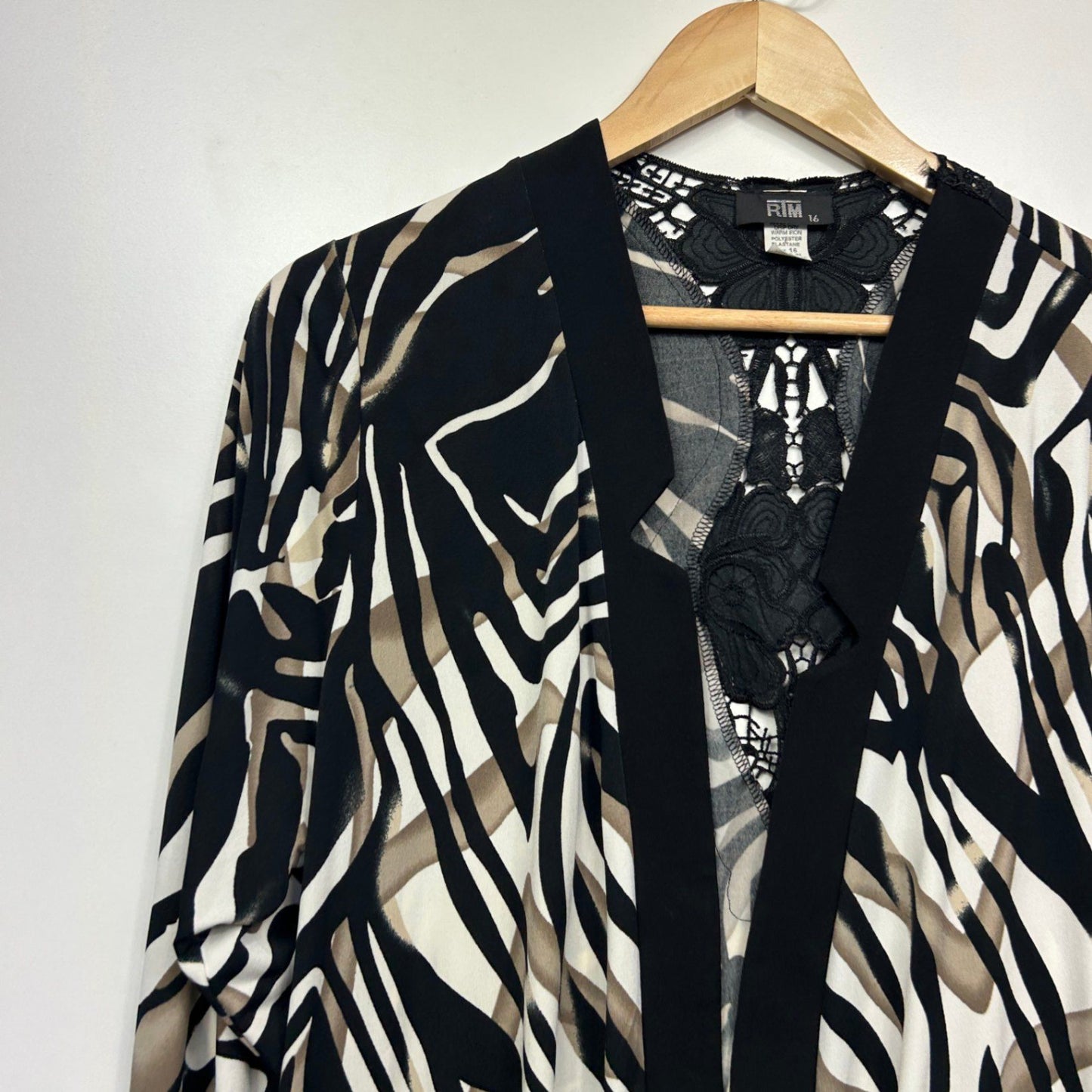 RTM Kimono Top Size 16 Black Cream Beige Animal Print Long Sleeve Made in Australia