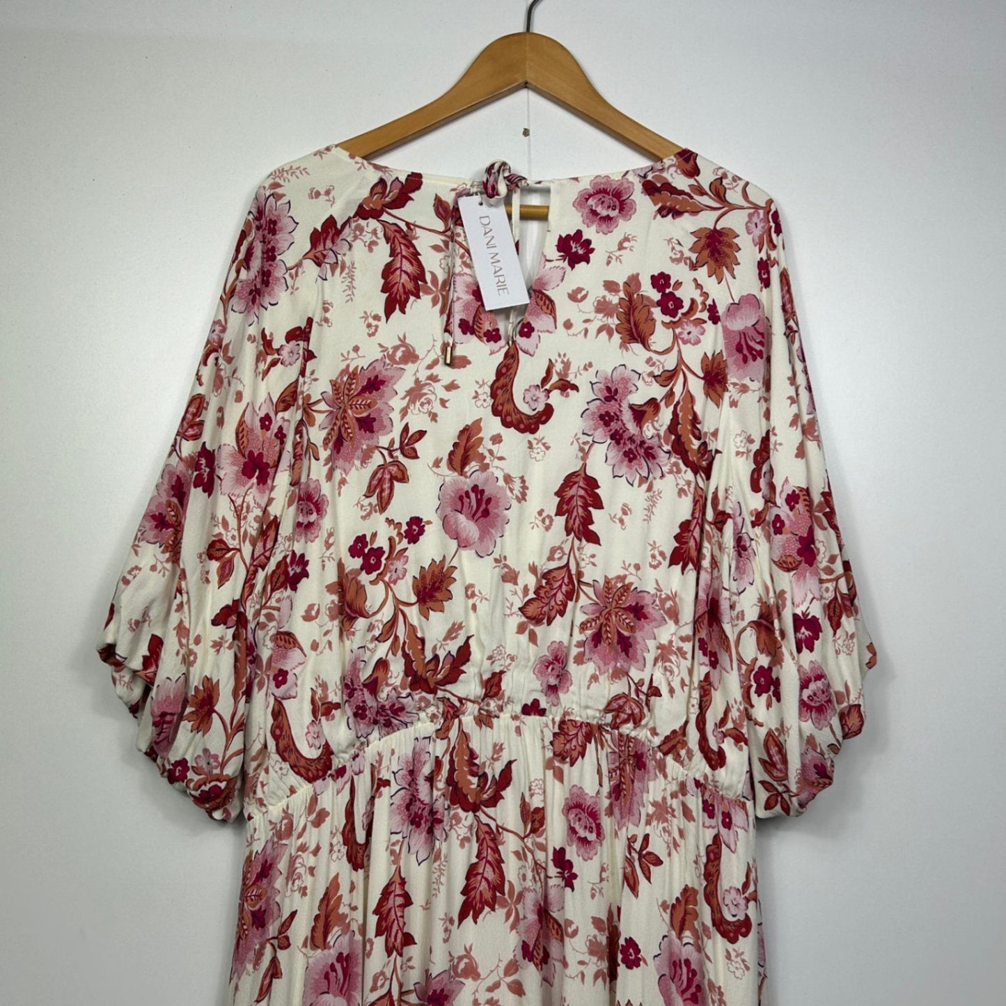New Dani Marie White Bordeaux Maxi Dress Floral V Neck Boho Size 24
