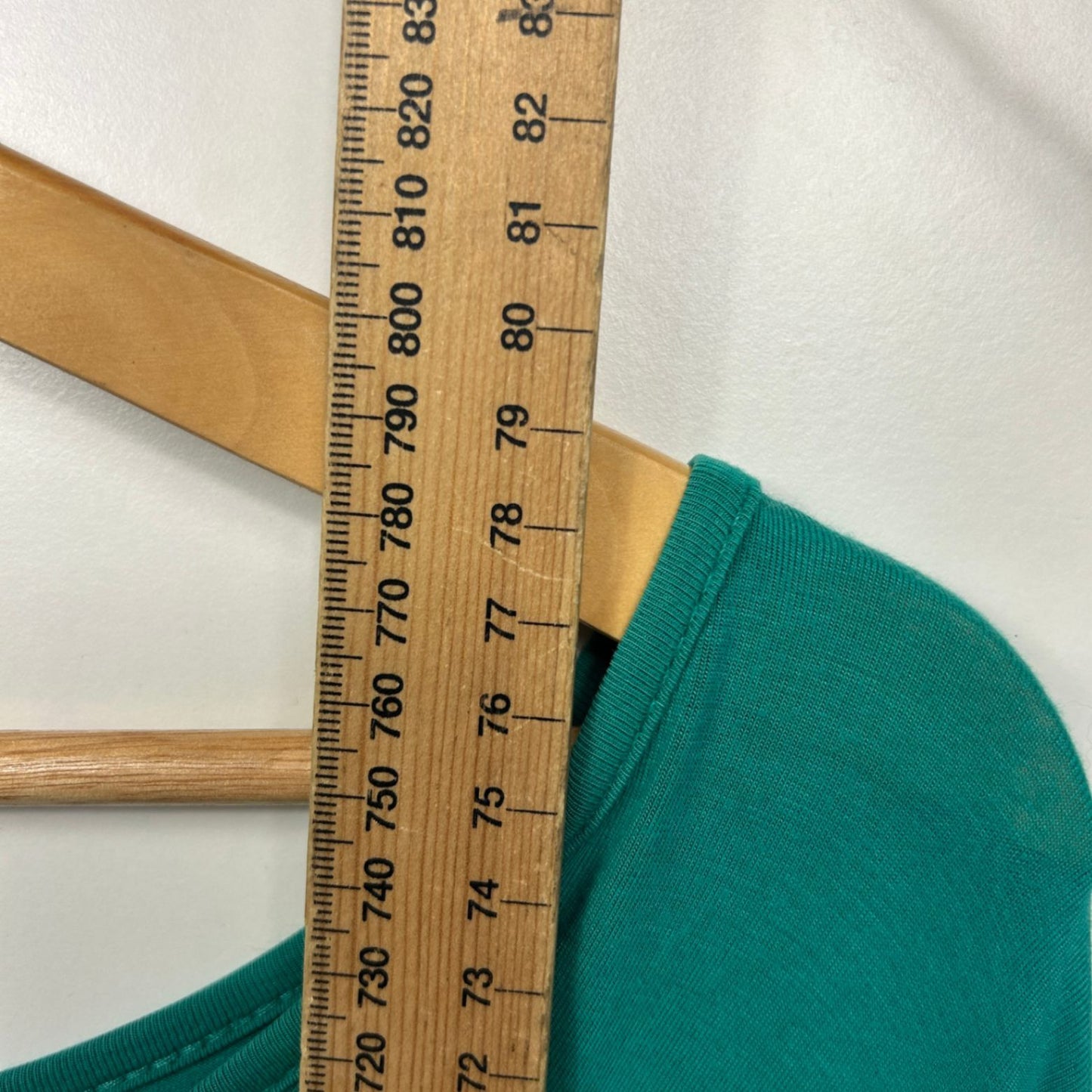 PQ Collection Curve Tunic Top One Size Green Solid Batwing Bamboo