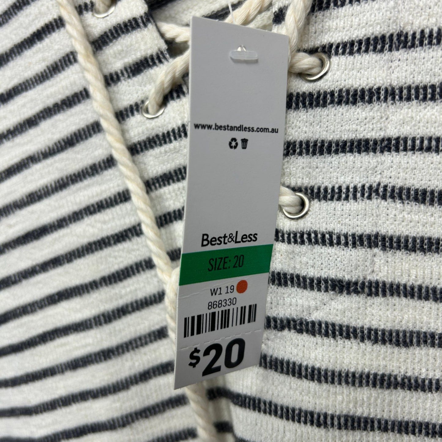 edited Top Size 20 Black White Polyester Cotton Blend Short Casual Striped
