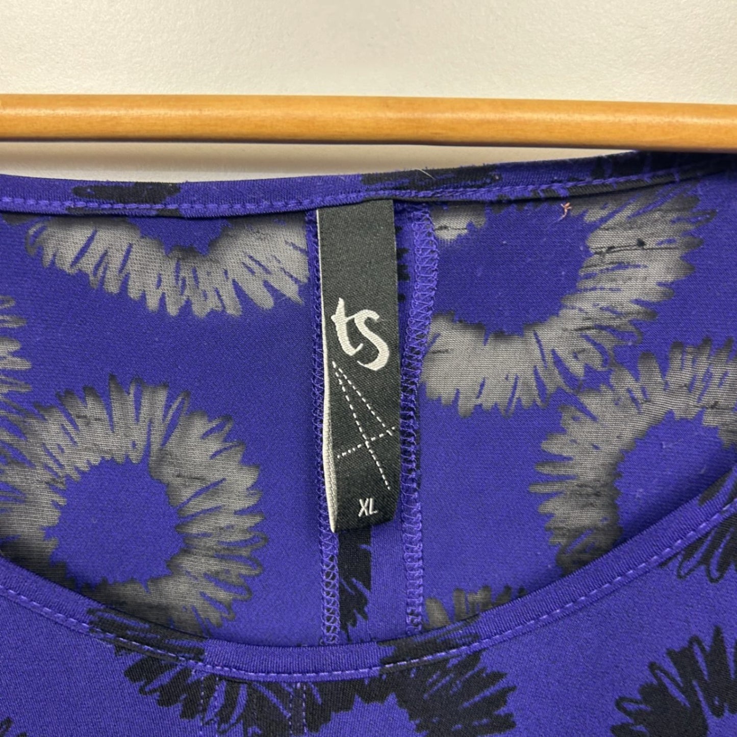 Taking Shape Top Layer Dress Size 22 XL Plus Purple Black